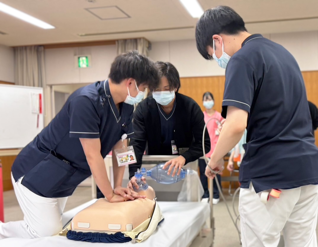 福岡県大牟田市にある大牟田天領病院で働く男性看護師